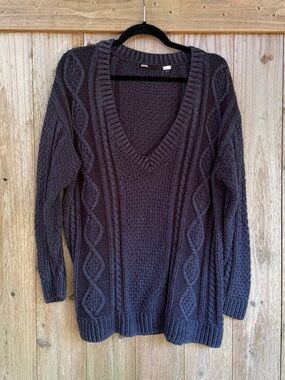 BDG Urban Outfitters Oversized Soft Blue Cable-Knit V-Neck Sweater Size Small